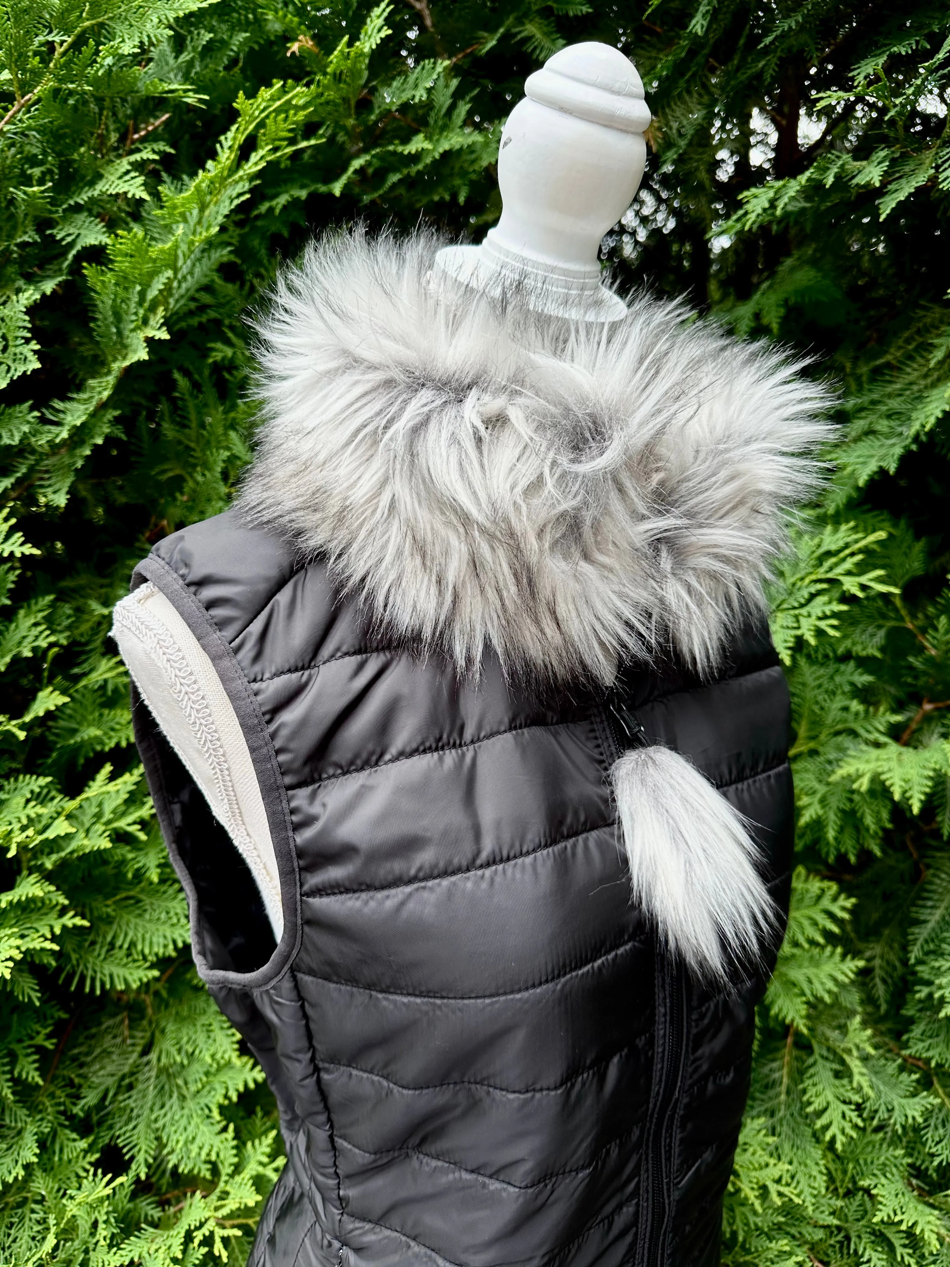 Blondie Black Puffer Vest w Silver Fox Faux Fur (PFFBlack 05)