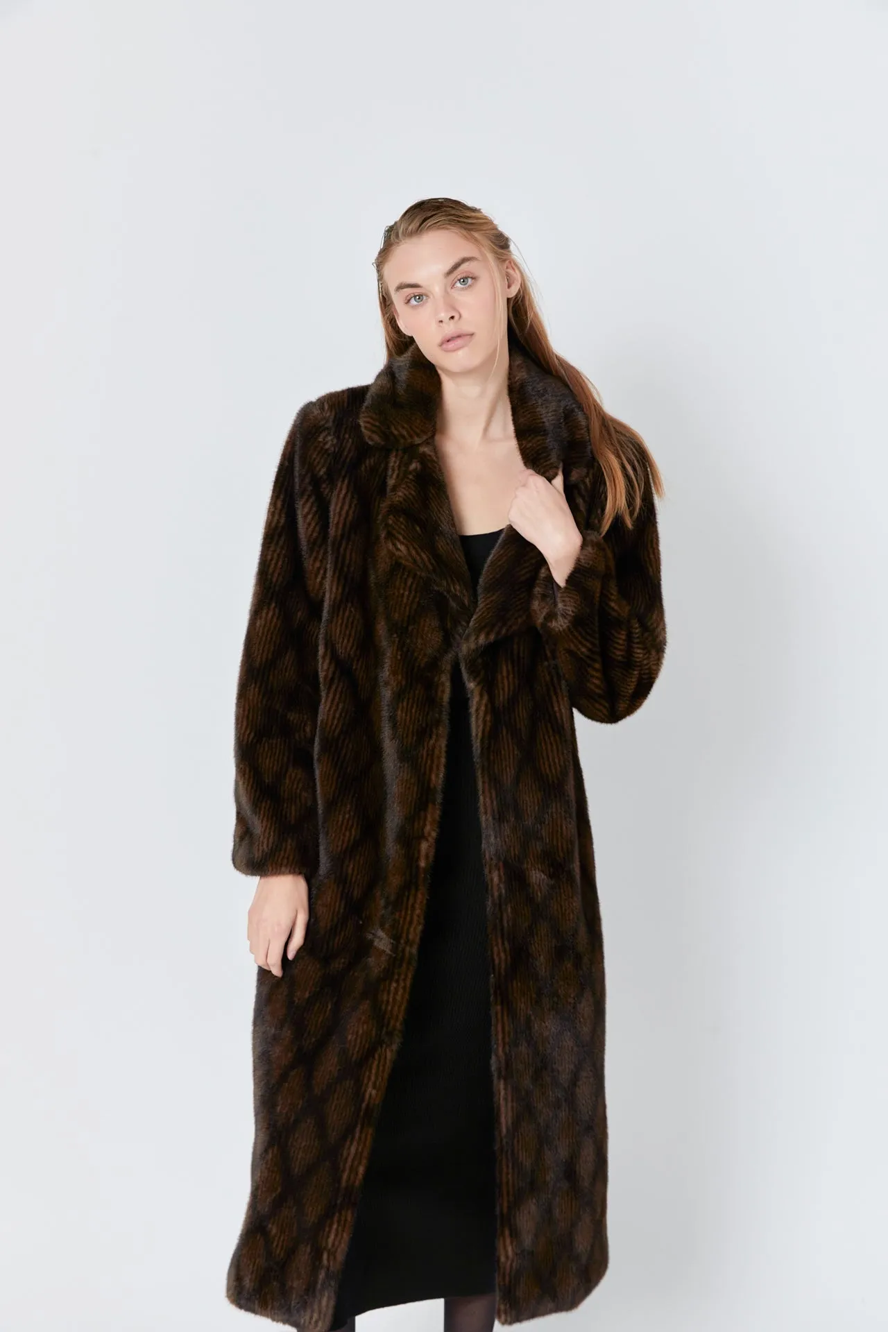 Endless Rose - Patterned Fur Coat