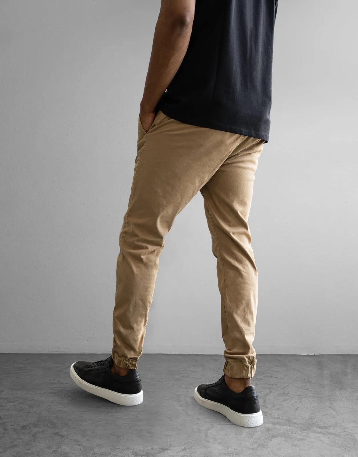 Fade Essential Cuffed Jogger Stone