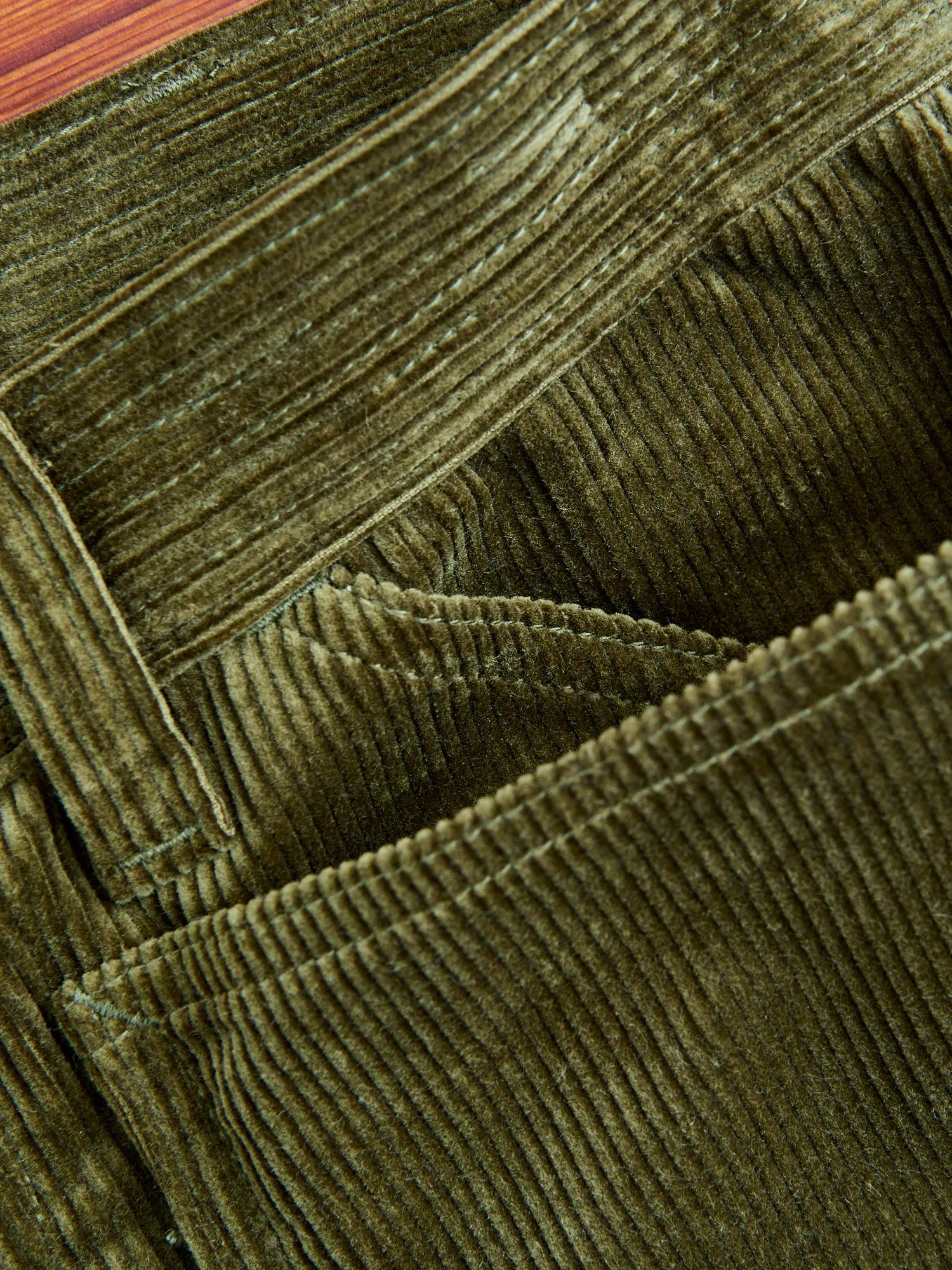 Fall Leaf Gardener Pants in Olive 9W Corduroy