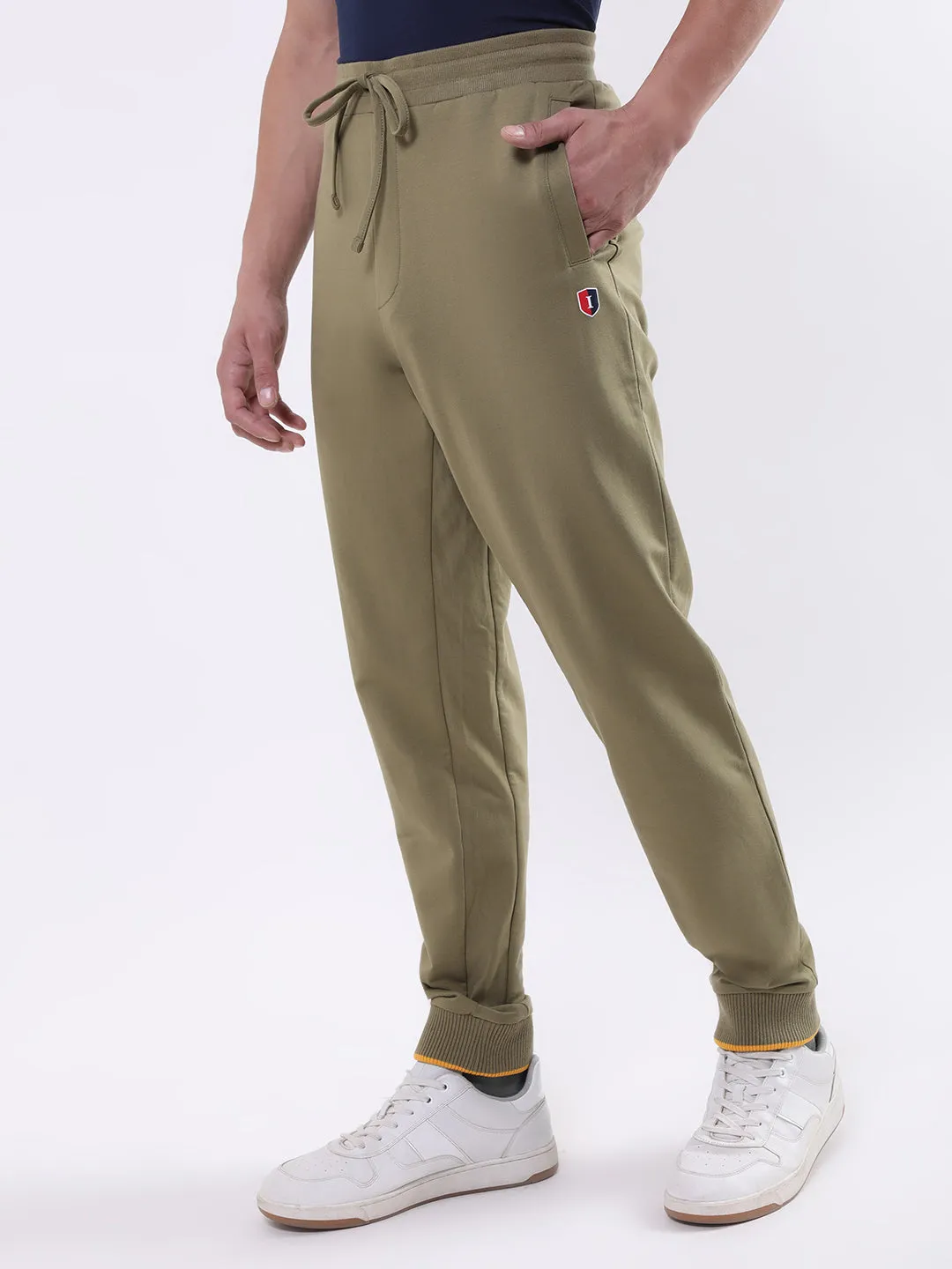 Iconic Men Olive Solid Regular Fit Sweatpant