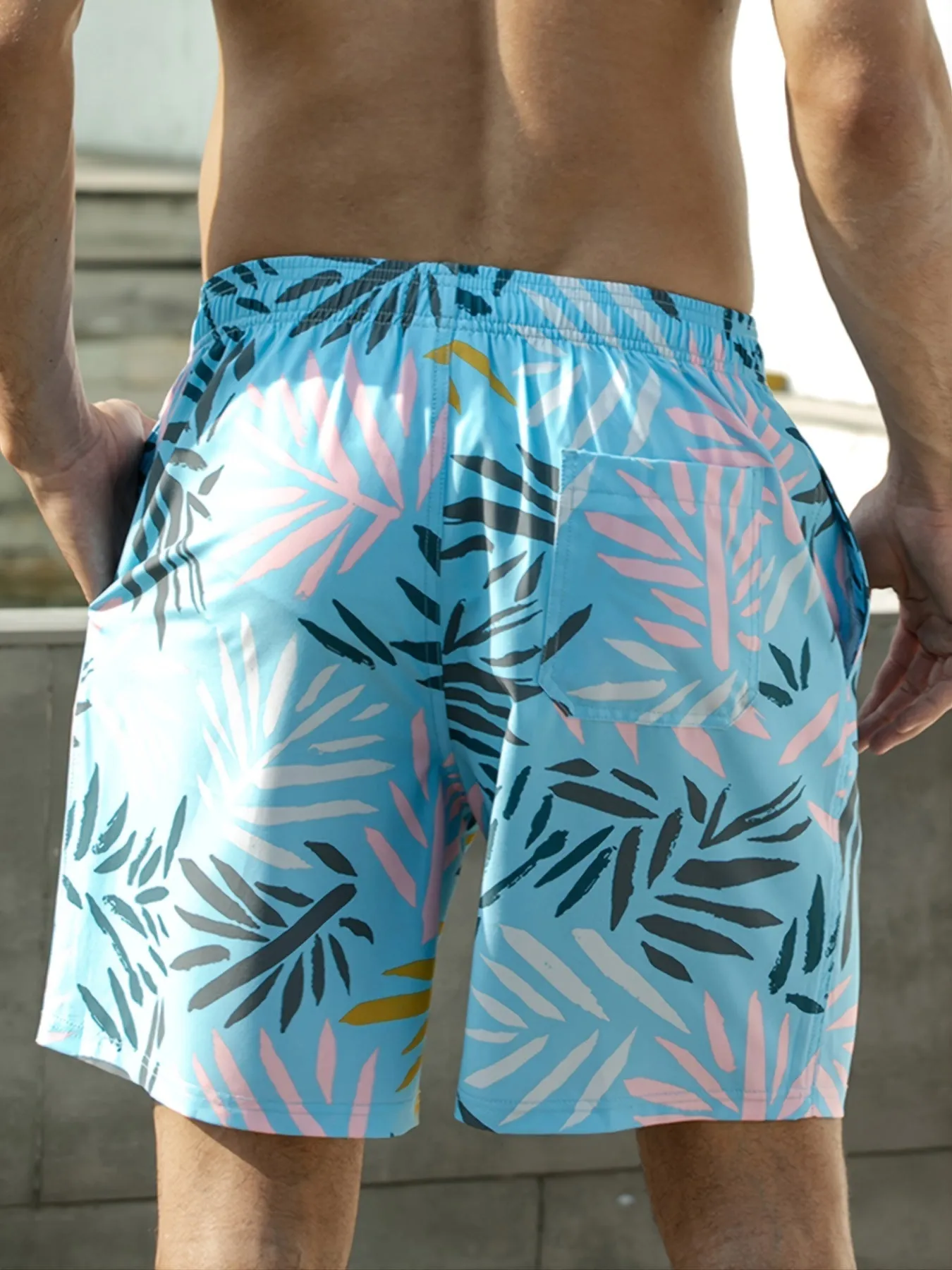 Men's Beach Shorts With Leaves Graphic Sweatpants