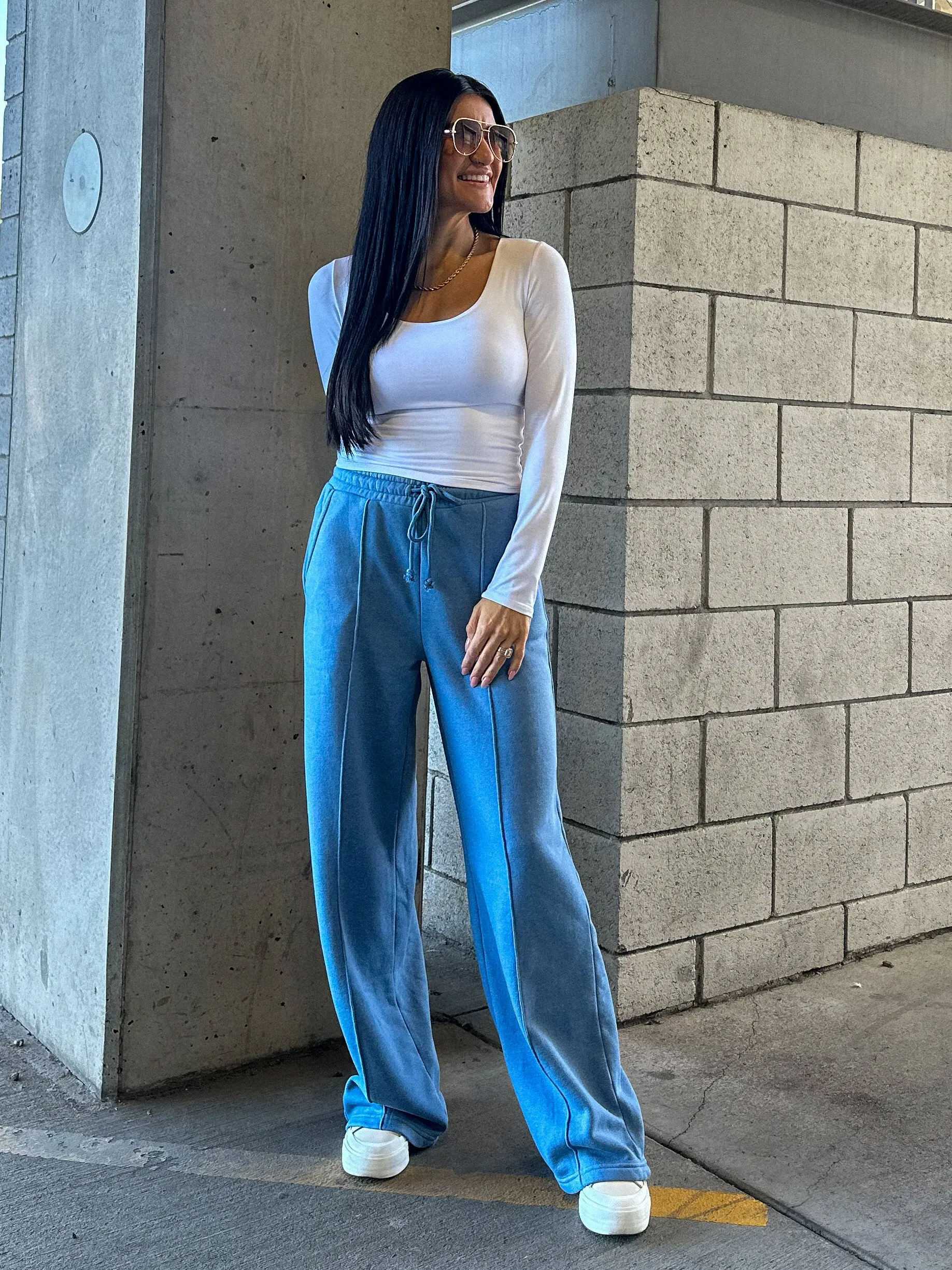 Relaxed Wide Leg Sweatpants - Blue