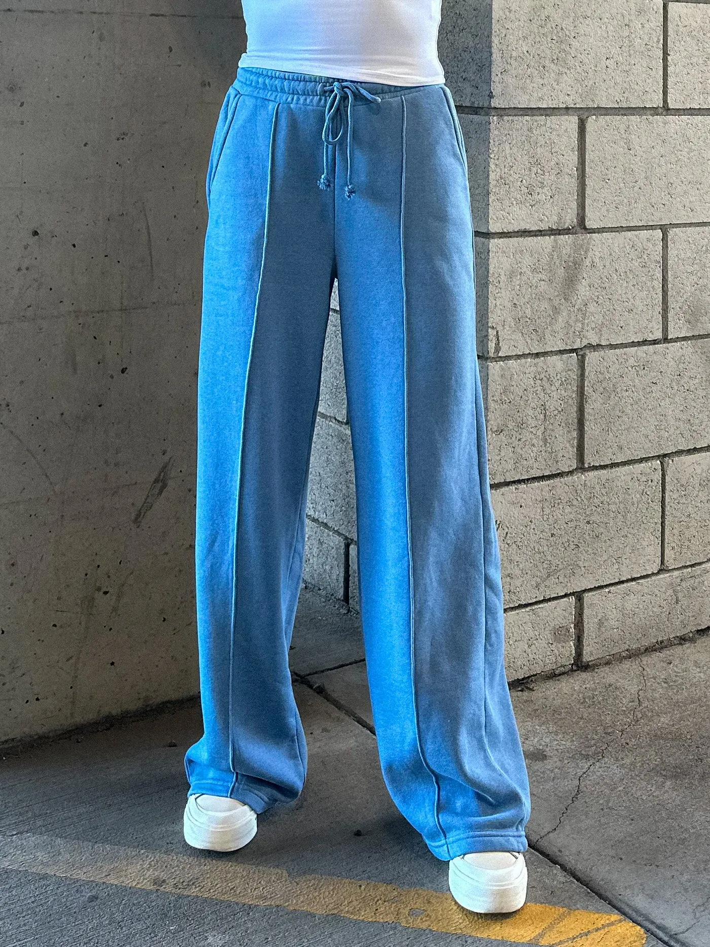 Relaxed Wide Leg Sweatpants - Blue