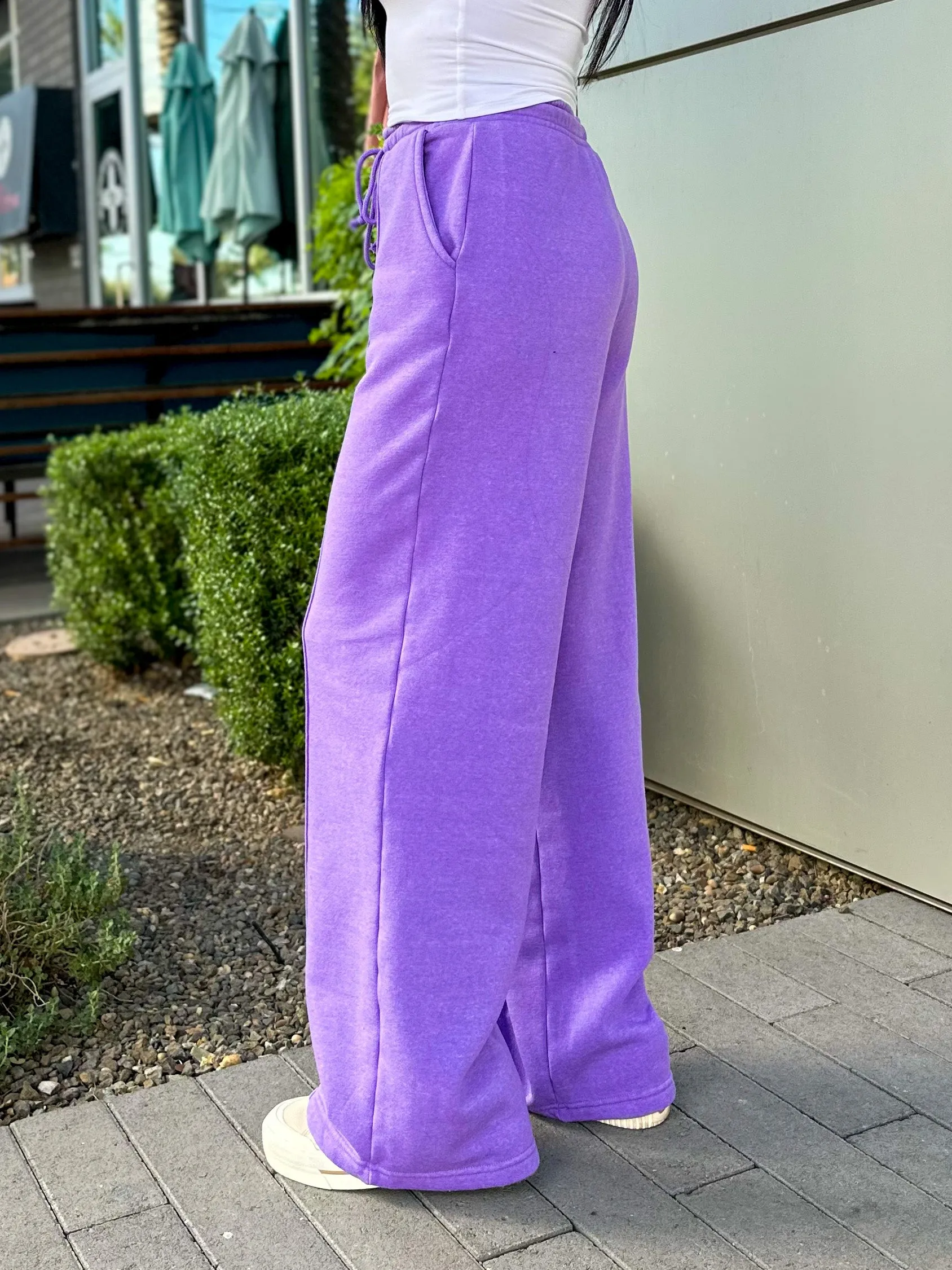 Relaxed Wide Leg Sweatpants - Lavender