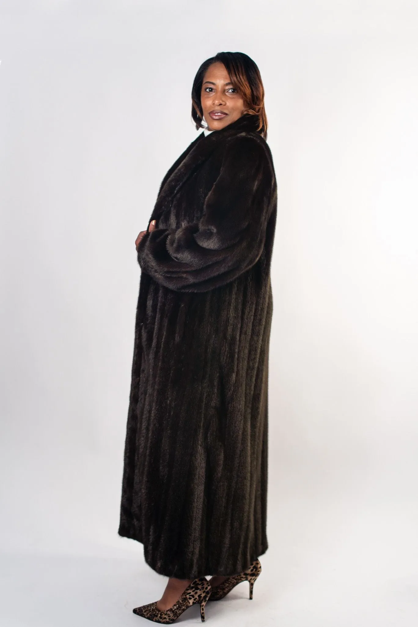 Rippe's Furs Full Length Shawl Collar Mink Fur Coat - Mahogany