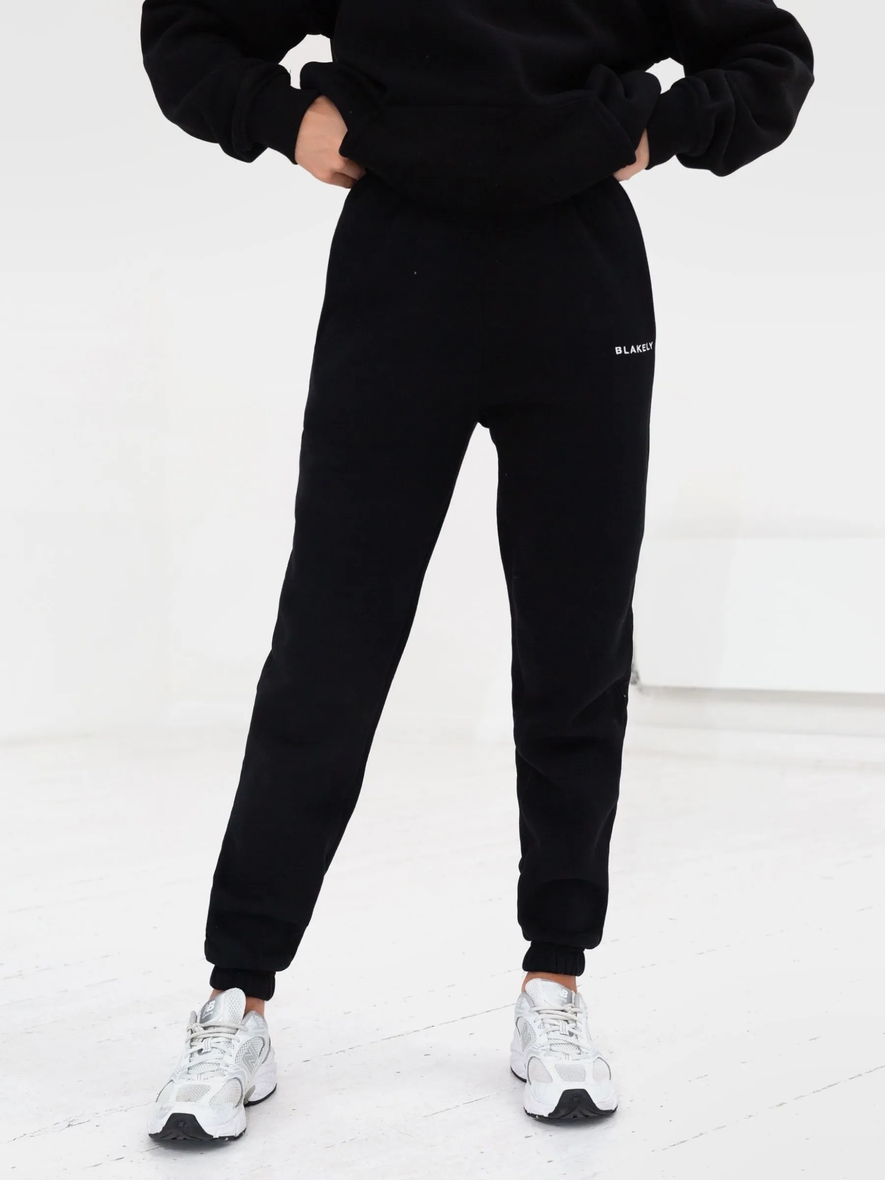 Series Sweatpants - Black