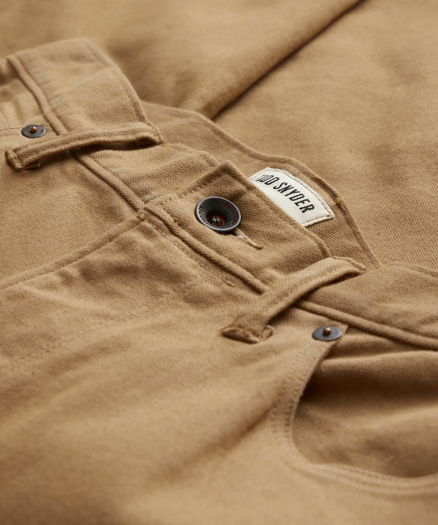 Slim Fit 5-Pocket Chino in Dark Wheat