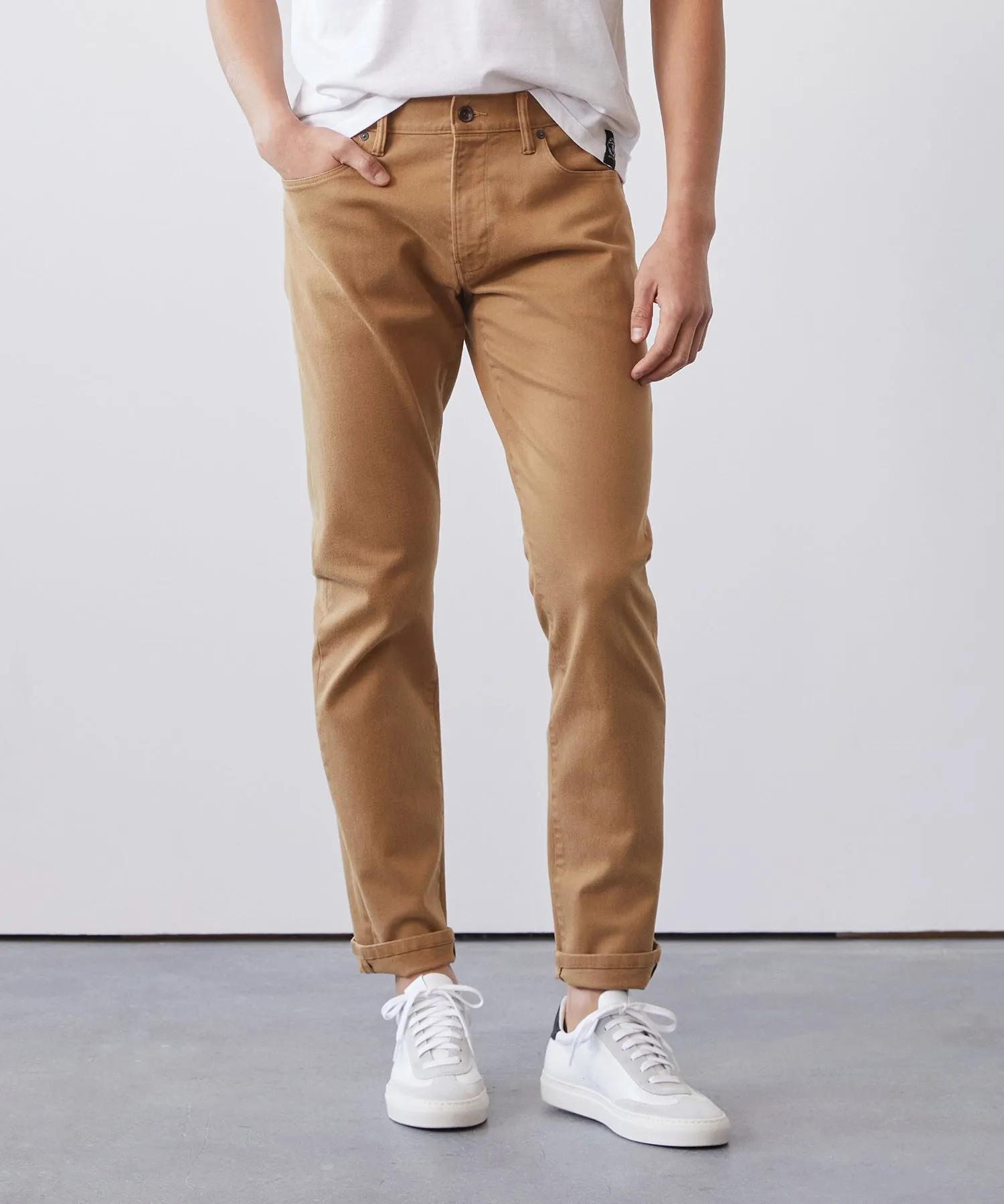 Slim Fit 5-Pocket Chino in Dark Wheat